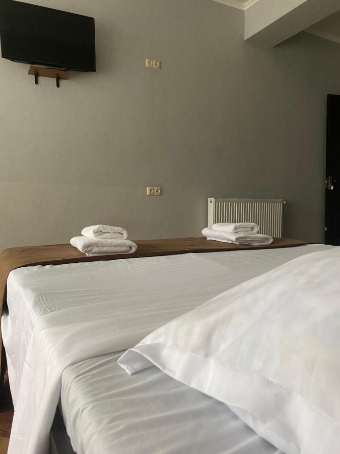 Hotel Saburtalo Roni Тбилиси Екстериор снимка