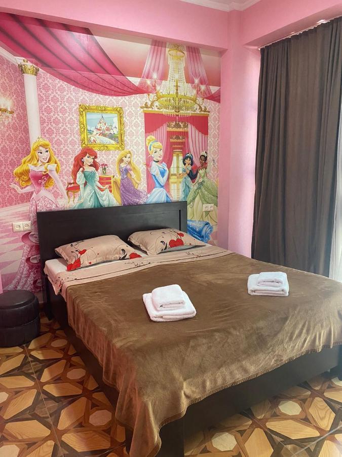 Hotel Saburtalo Roni Тбилиси Екстериор снимка